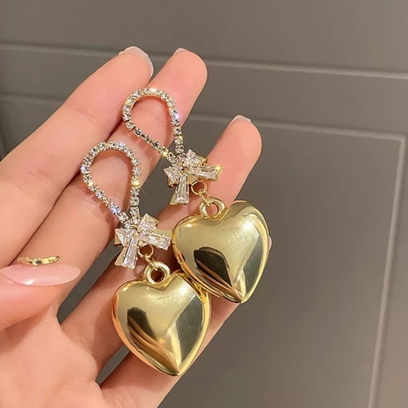 New Golden Color Heart Drop Crystal Earrings - Picture 5 of 6